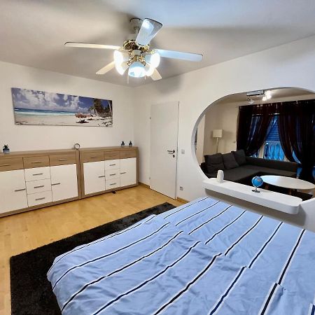 Traum Apartment Mit Pool+Balkon Viena Exterior foto