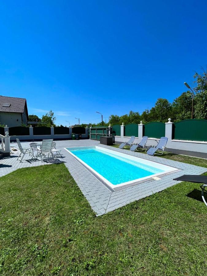 Traum Apartment Mit Pool+Balkon Viena Exterior foto